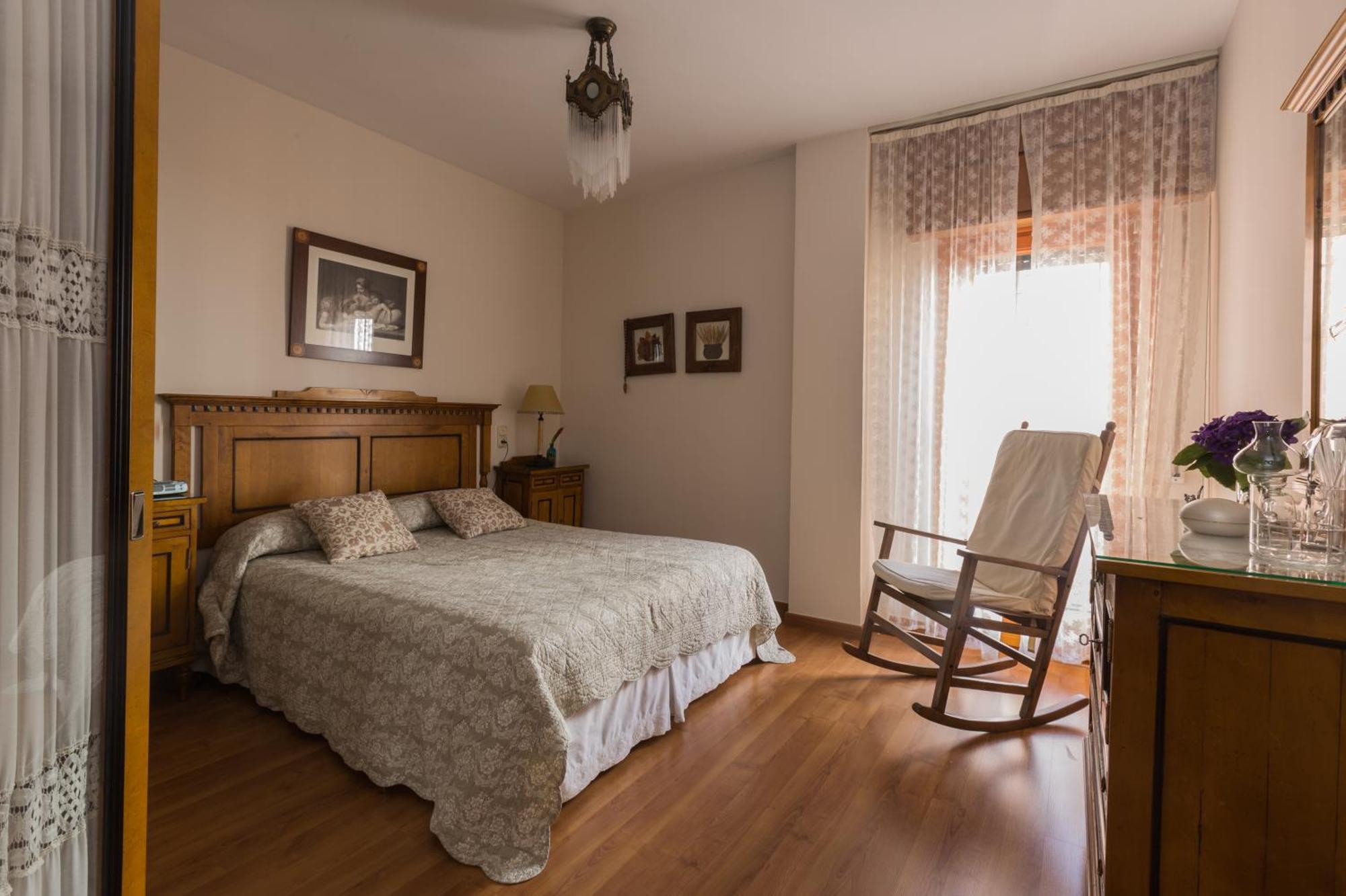 Gracia Suites - Centro Y Confort Con Parking Gratis 그라나다 외부 사진